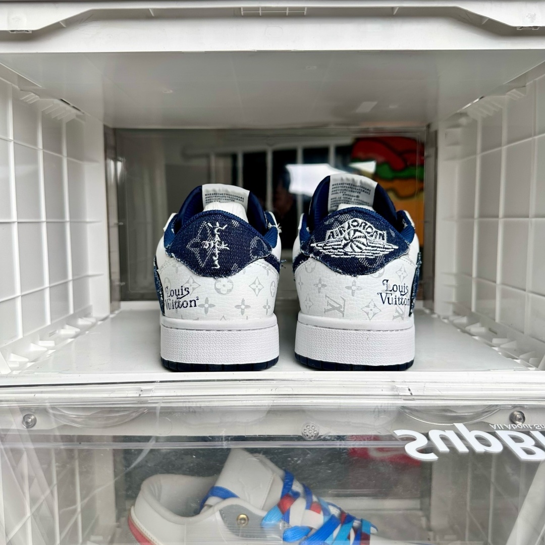 ◆正規品louis voitton◆Travis Scott x Nike Air Jordan 1 Low 送料無料