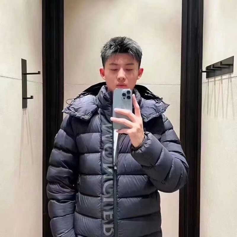 MONCLER ダウンジャケット UME JACKET