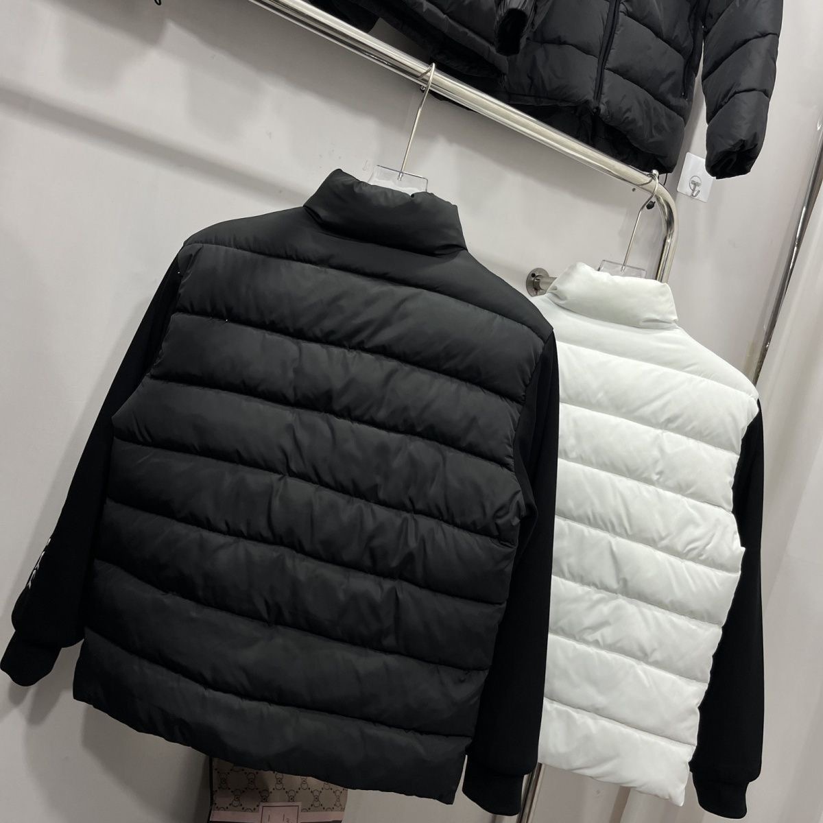 【VIPセール】PRADA 早い者勝ちセール！ダウンジャケット