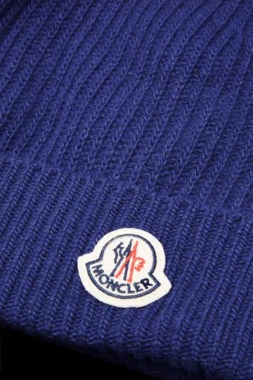 【冬に必須アイテム】モンクレール ニット帽 ギフトにも♡