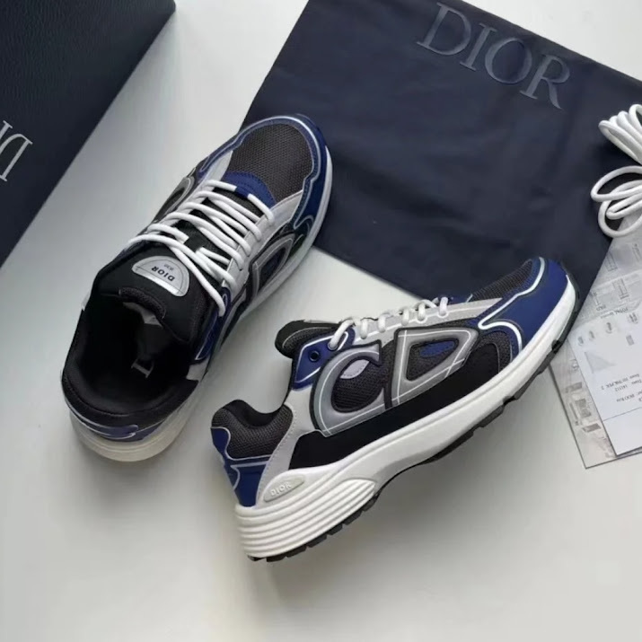 【印象的な1足♪】Dior ロートップ トレーナー B30 スニーカー