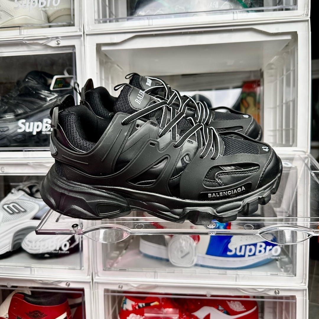 BALENCIAGA トラックトレーナー 人気