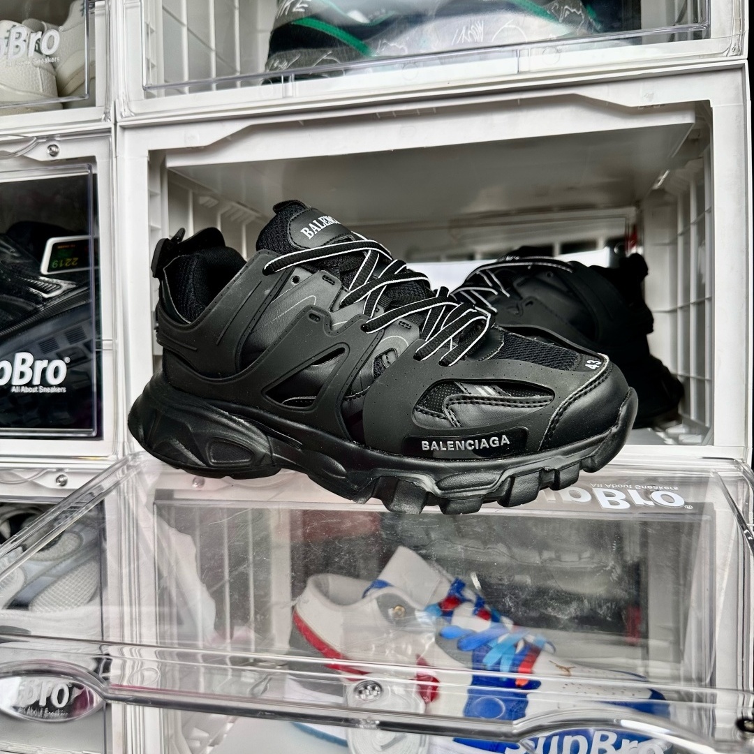 BALENCIAGA トラックトレーナー 人気
