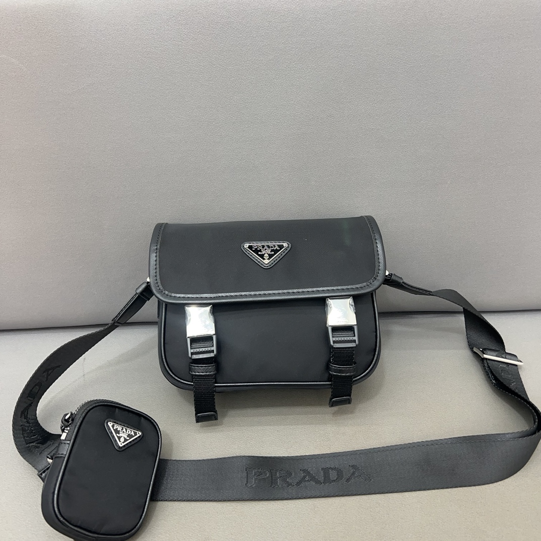 【PRADA】 メンズショルダーバッグ 3点セット お得