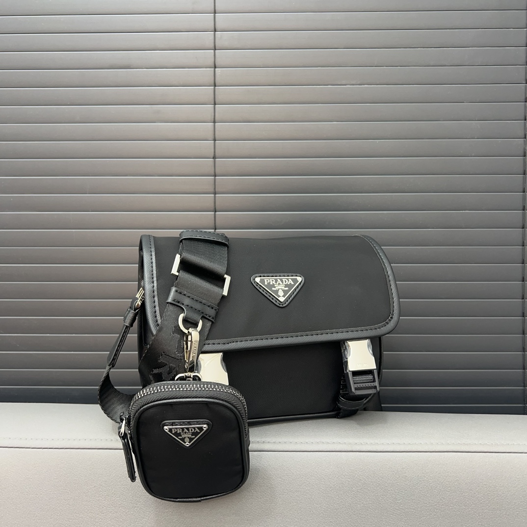 【PRADA】 メンズショルダーバッグ 3点セット お得