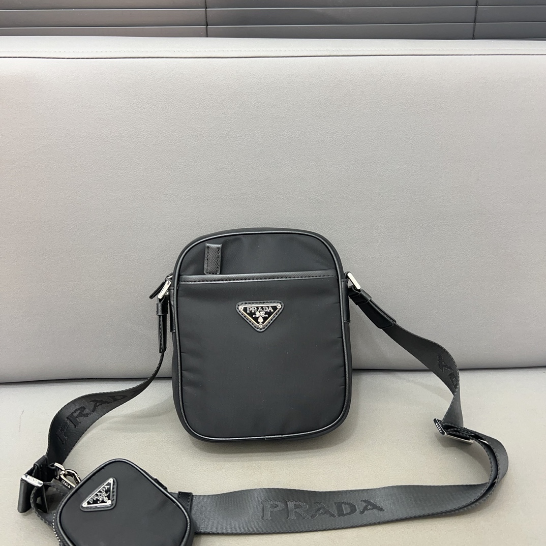 【PRADA】 メンズ カメラバッグ ショルダーバッグ 3点セット お得