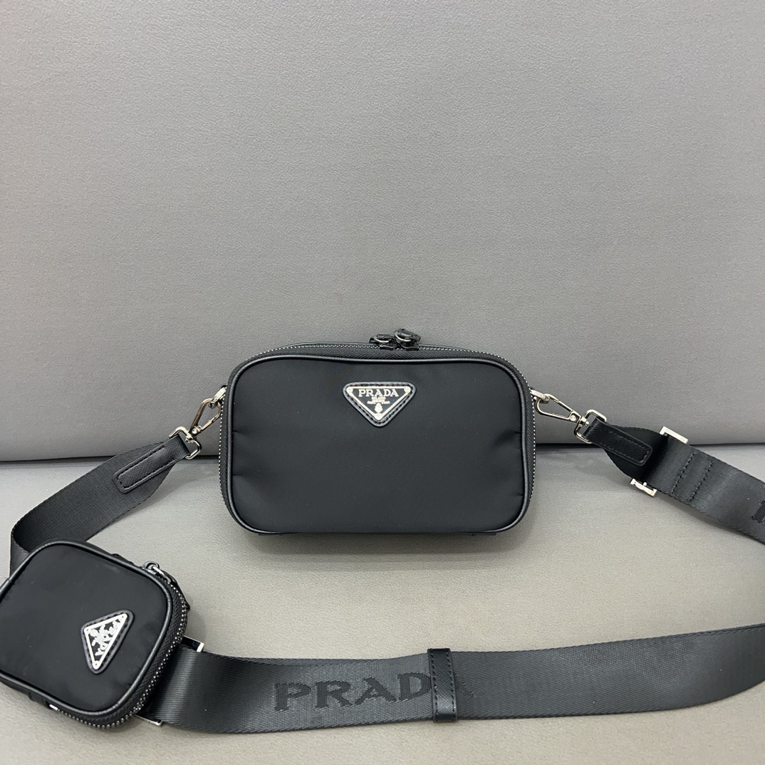 【PRADA】 3点セット メンズ カメラバッグ ショルダーバッグ お得