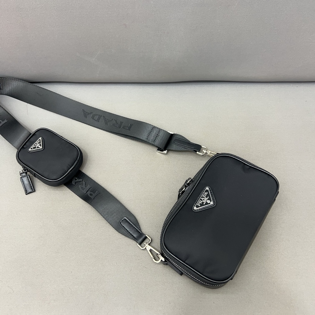 【PRADA】 3点セット メンズ カメラバッグ ショルダーバッグ お得