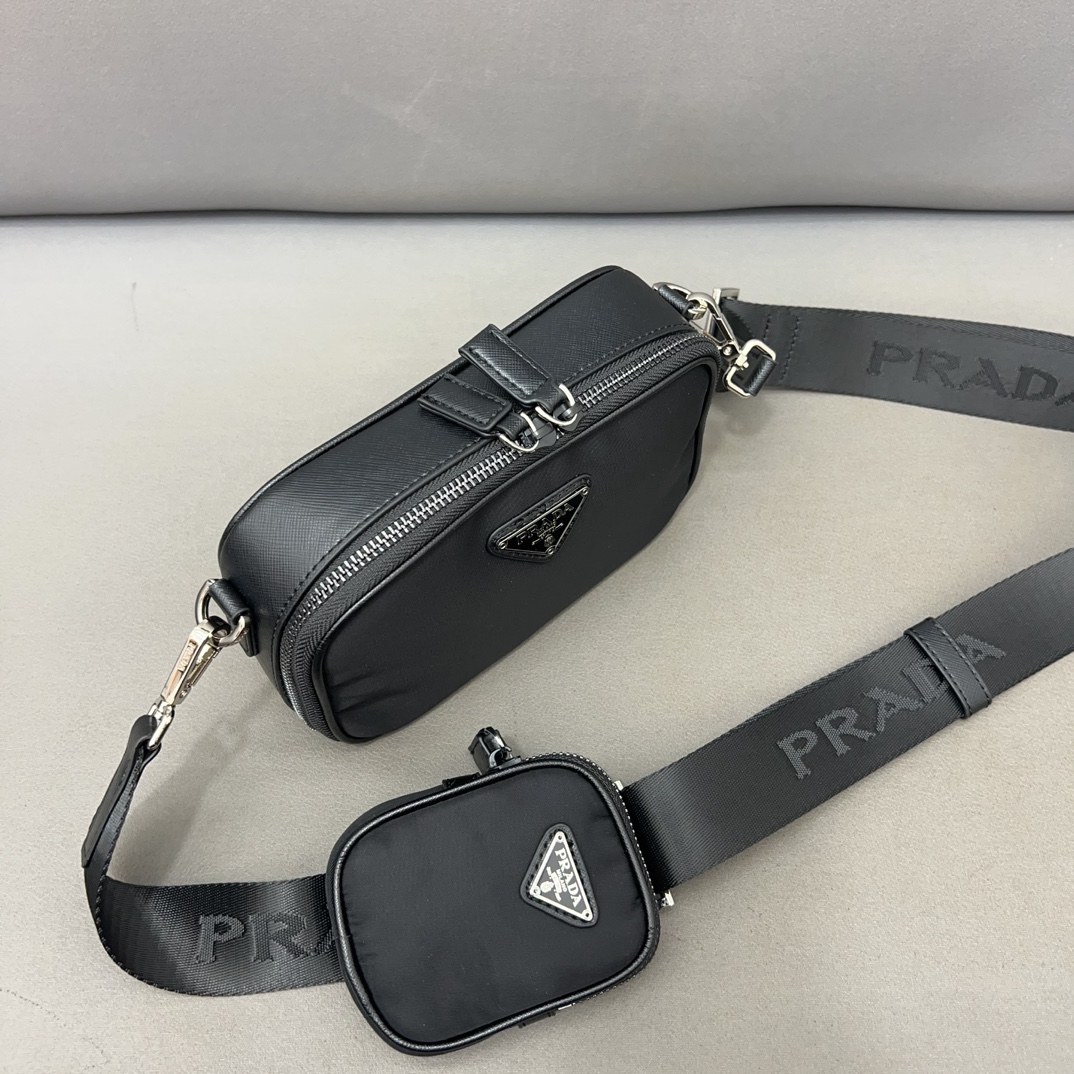 【PRADA】 3点セット メンズ カメラバッグ ショルダーバッグ お得