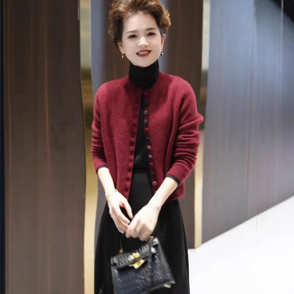 เสื้อสเวตเตอร์แขนยาวหรูหรา