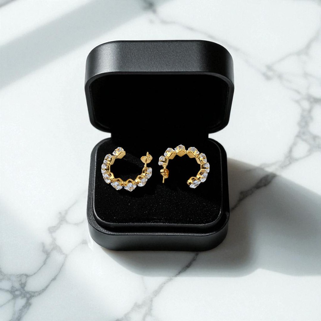 SQUARE ZIRCON HOOP GOLD