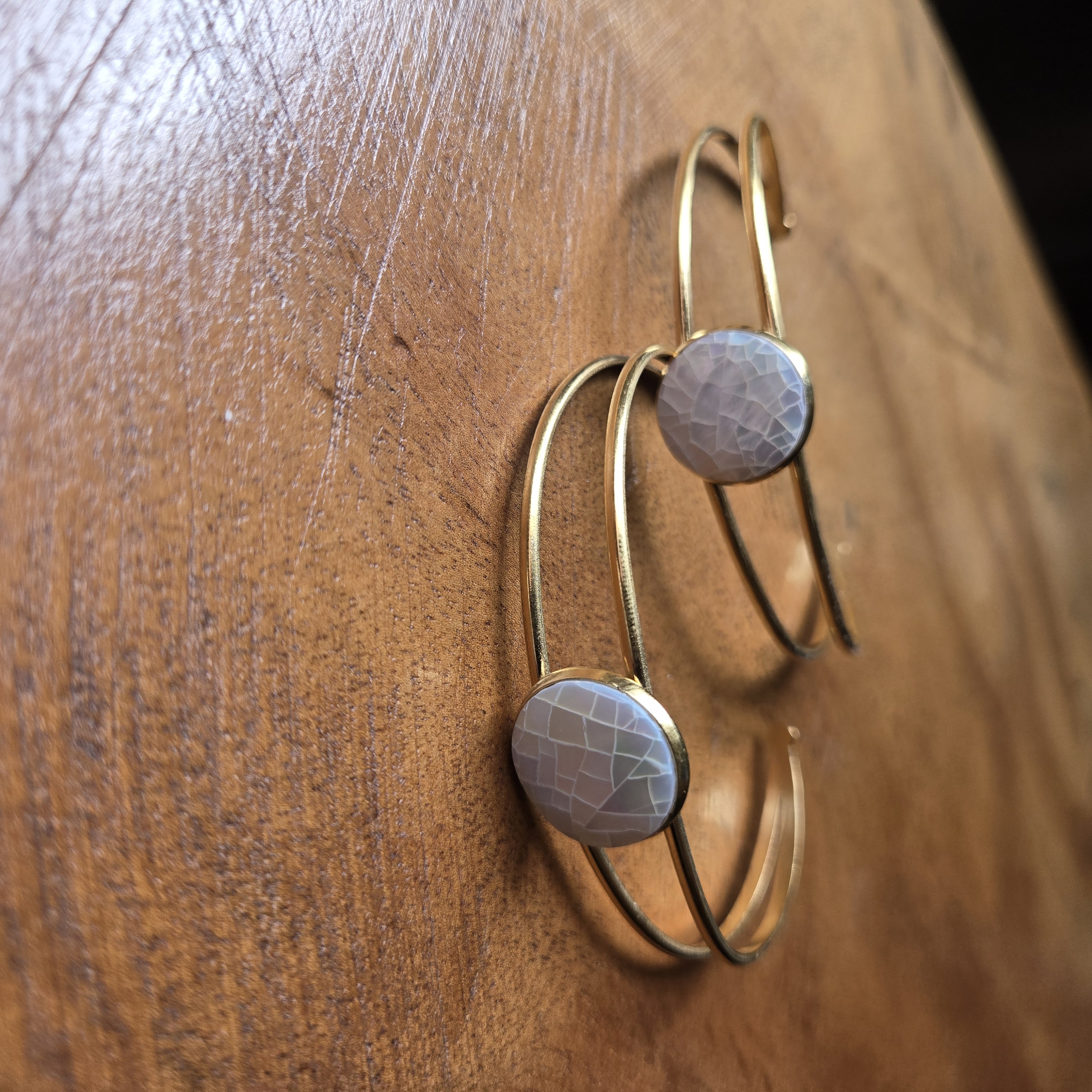 MOTHER OF PEARL CUFF BANGLE GOLD