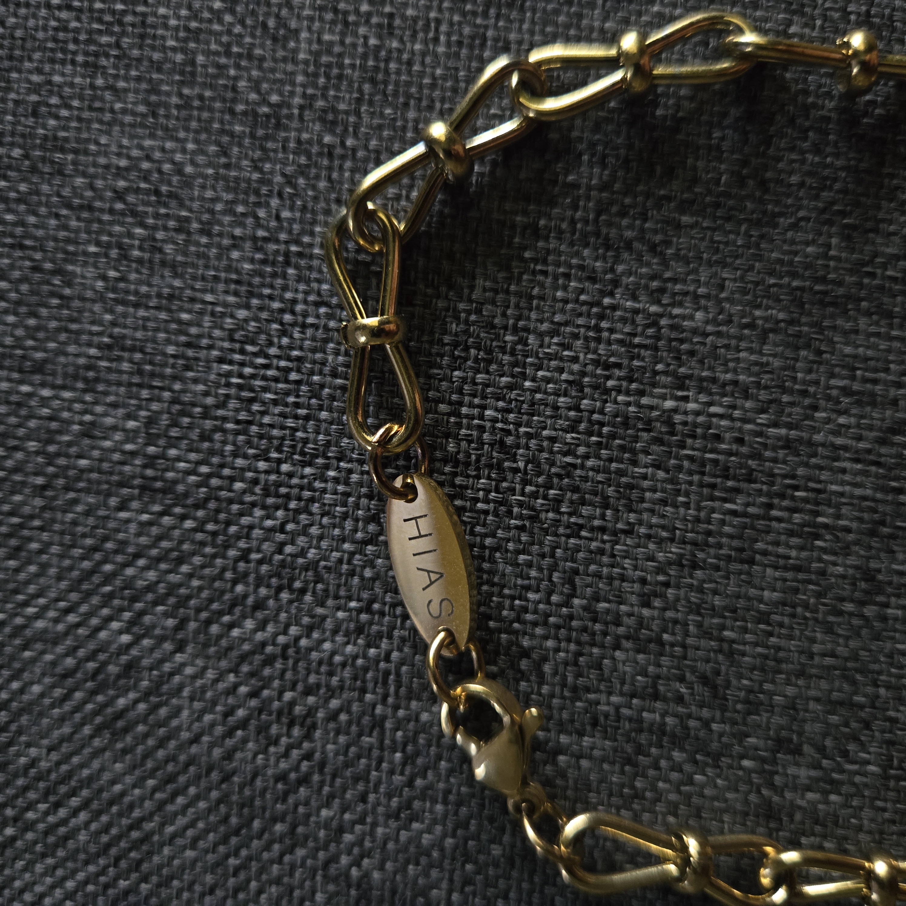 BOW KNOT BRACELET GOLD