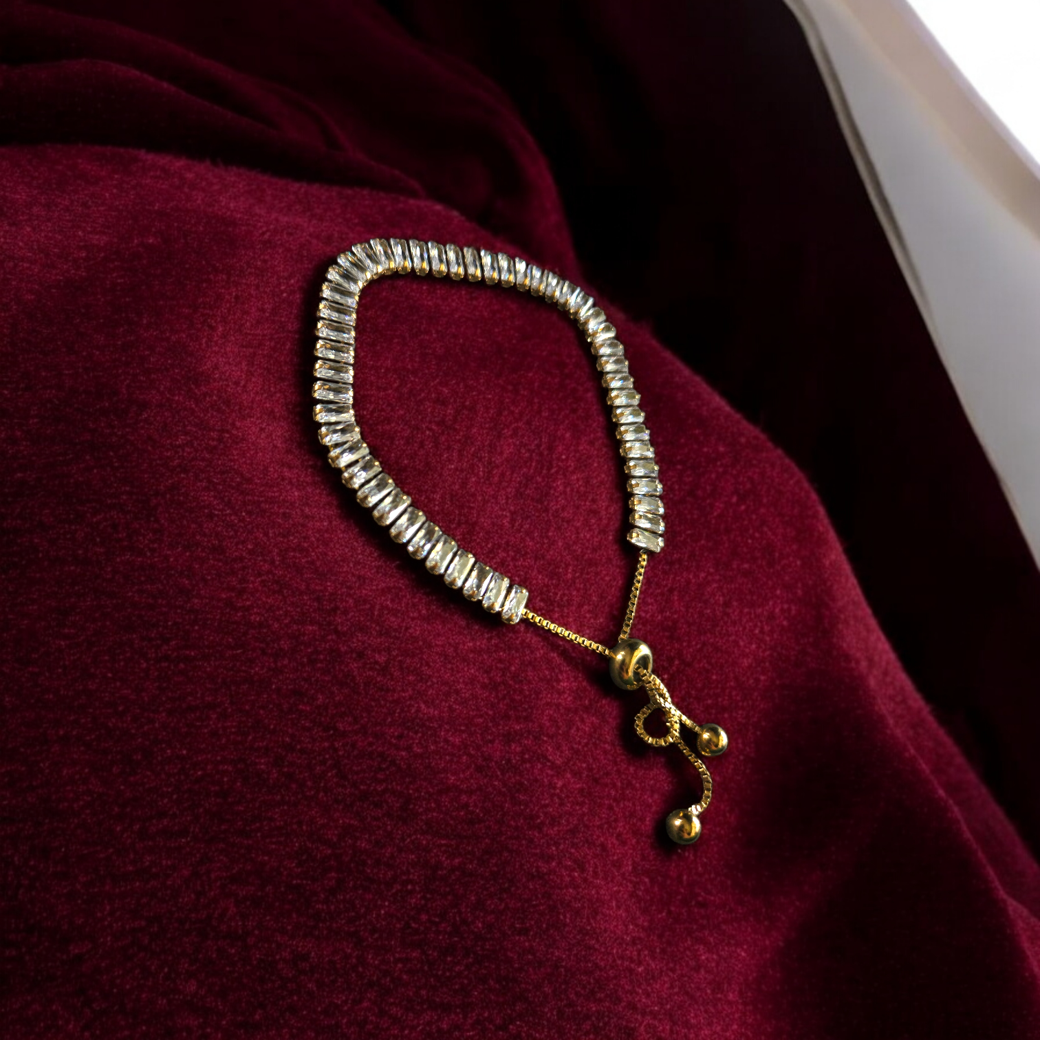 EMBUN ELONGATED GOLD SLIDE BRACELET