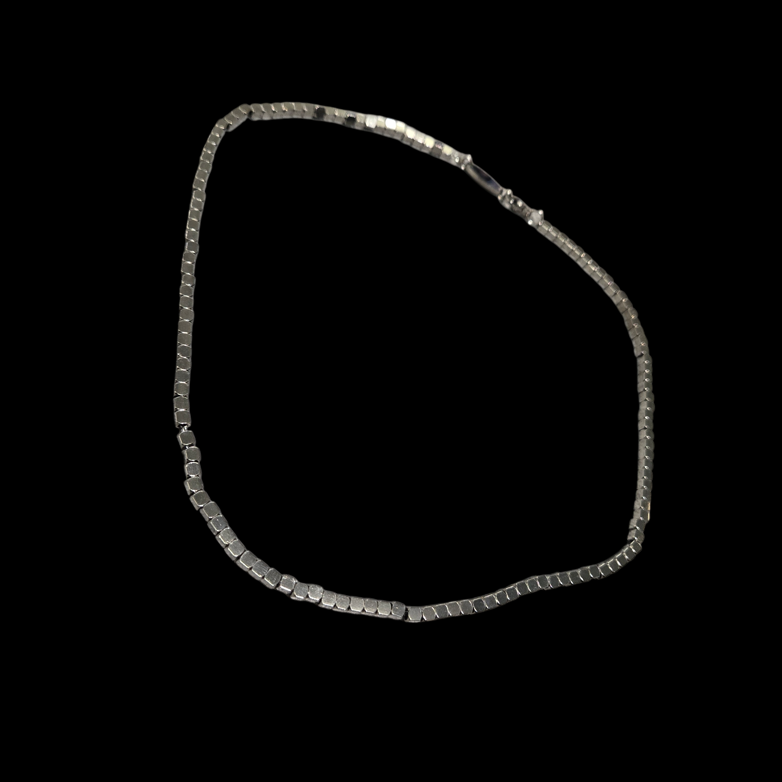 CUBE BEAD NECKLACE SILVER