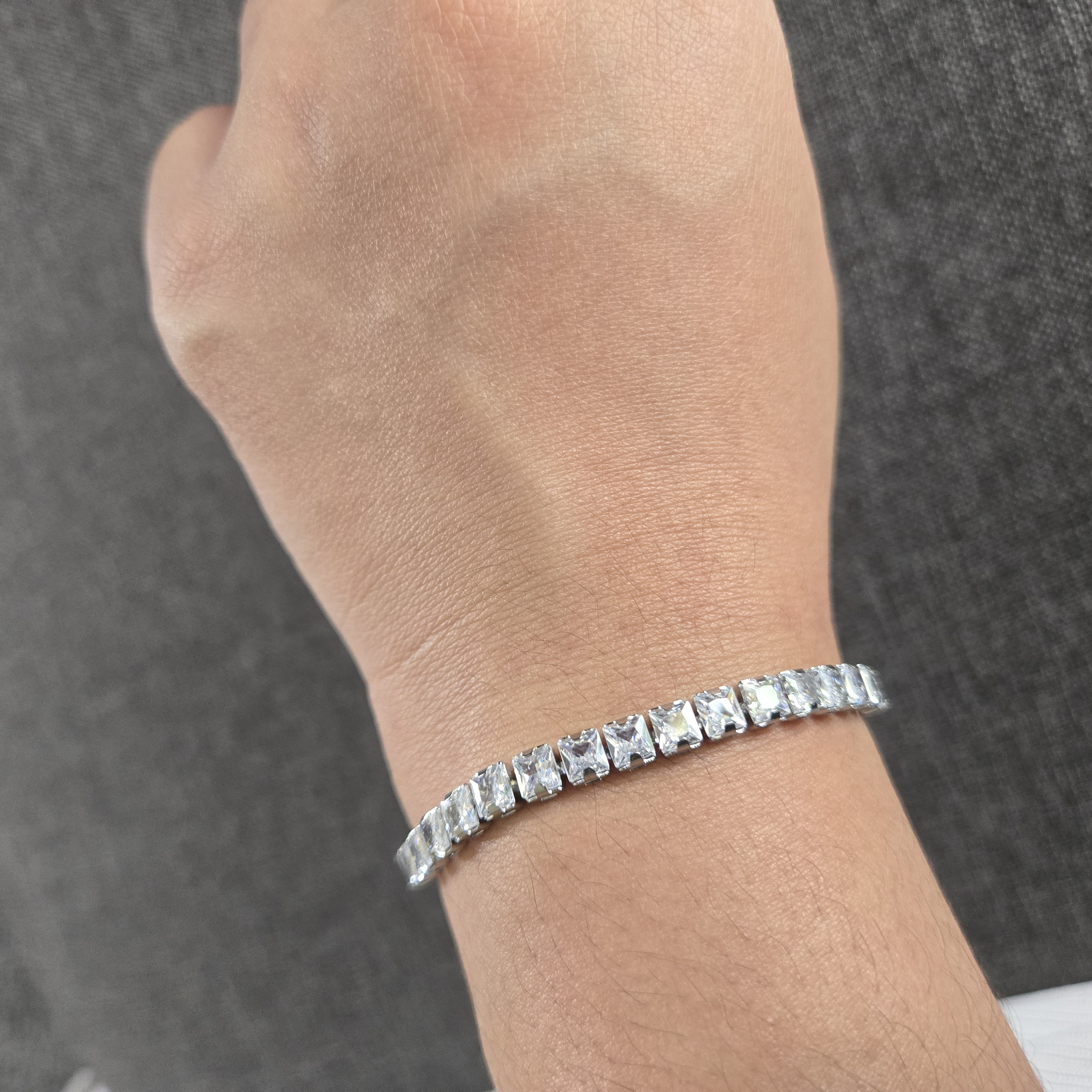 EMBUN SQUARE SILVER SLIDE BRACELET