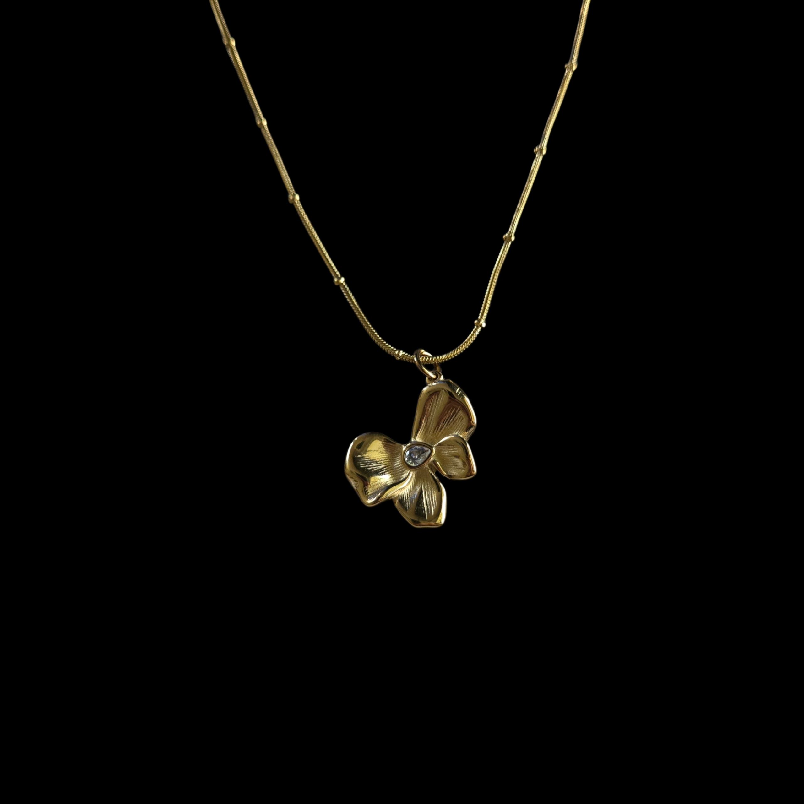 BOW WITH ZIRCONIA NECKLACE GOLD