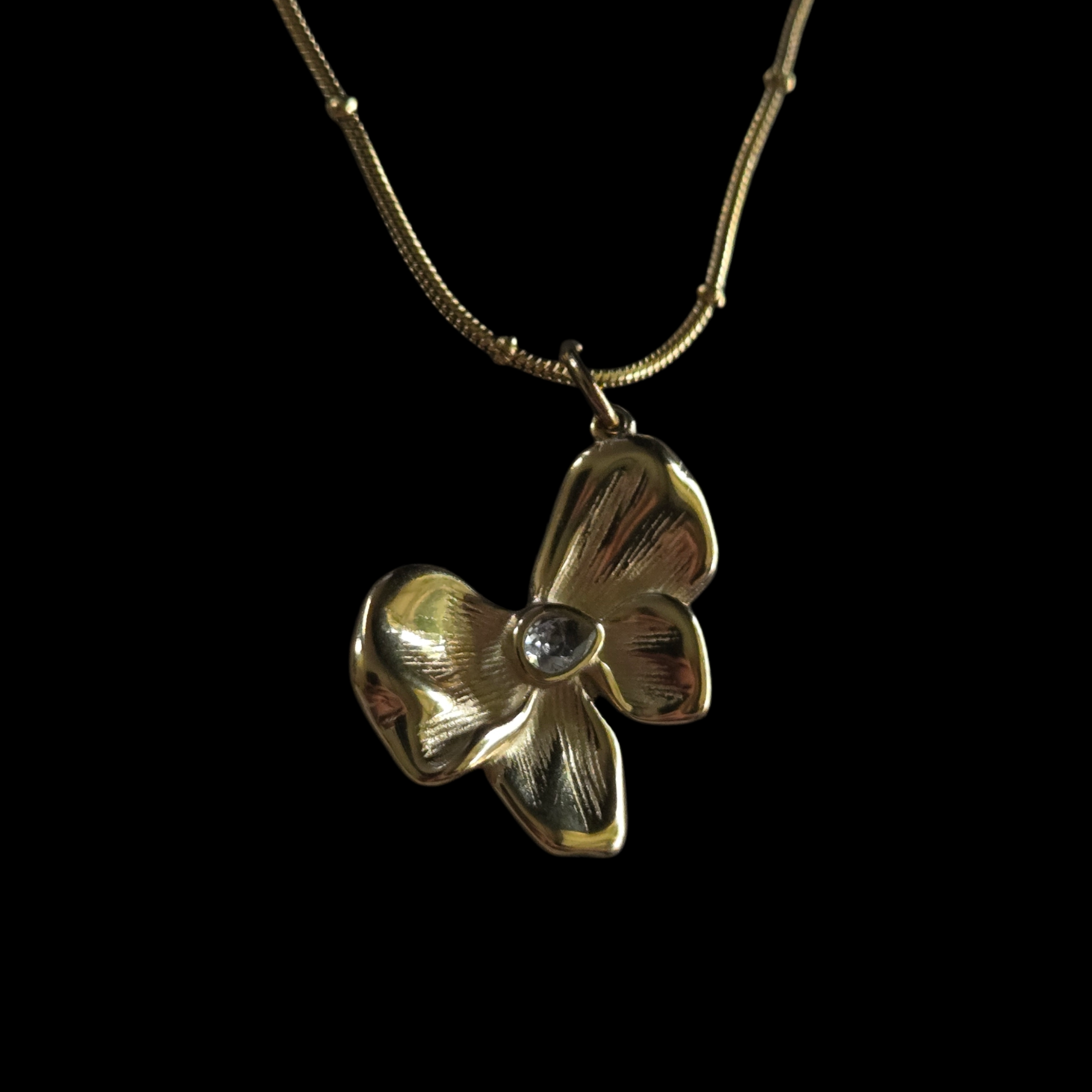 BOW WITH ZIRCONIA NECKLACE GOLD