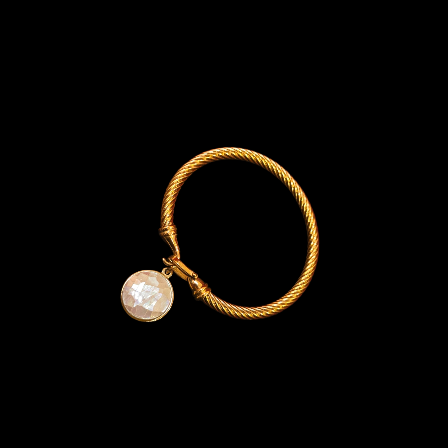 MOTHER OF PEARL KLASIK BANGLE GOLD