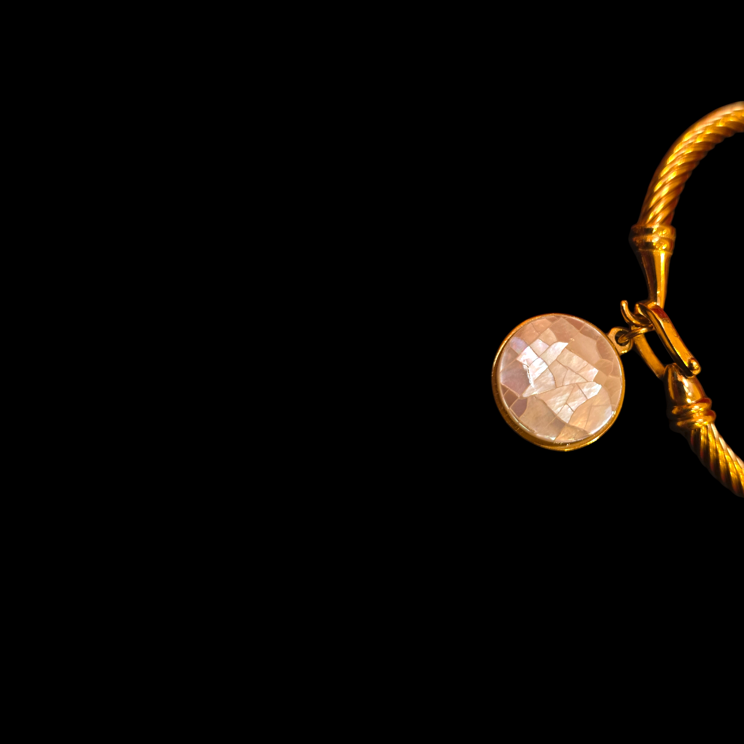 MOTHER OF PEARL KLASIK BANGLE GOLD