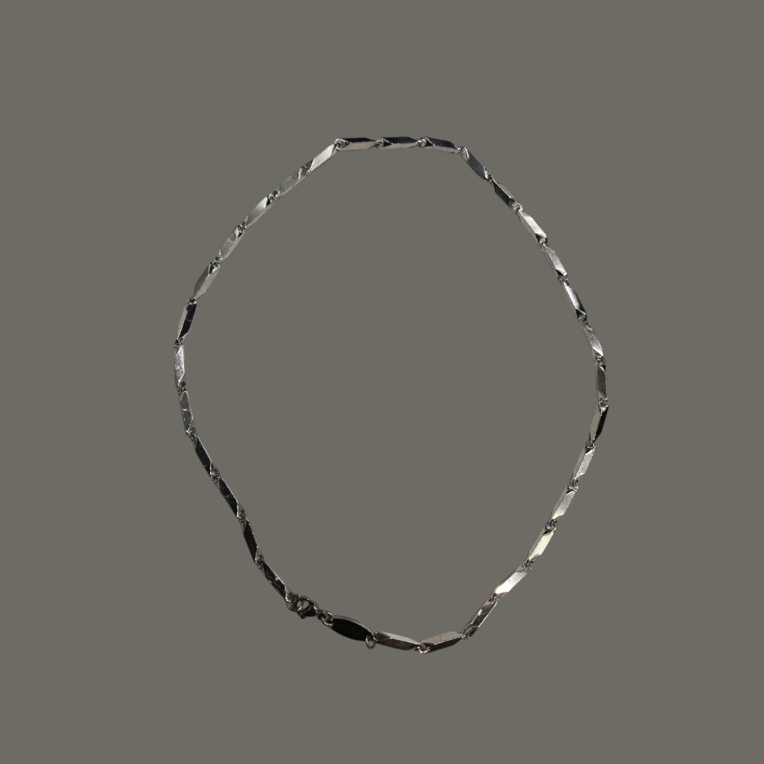 LINKED NECKLACE SILVER