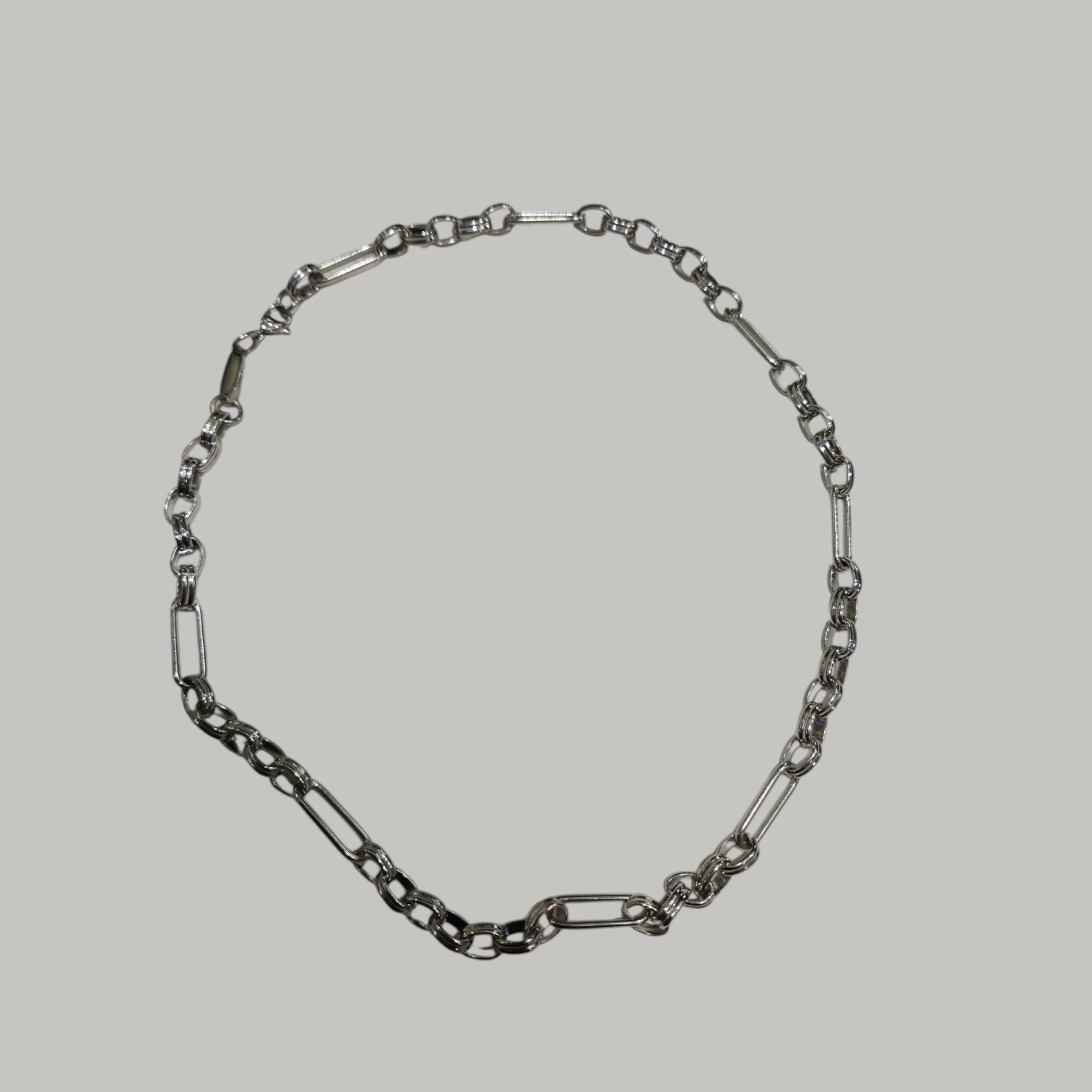 PAPERCLIP TEXTURED NECKLACE SILVER
