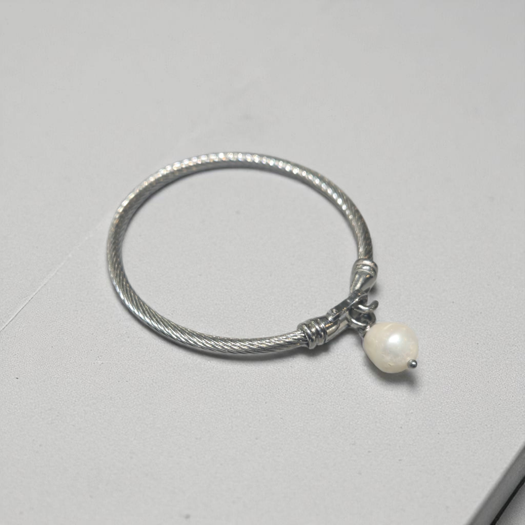 WHITE FRESHWATER PEARL BANGLE SILVER