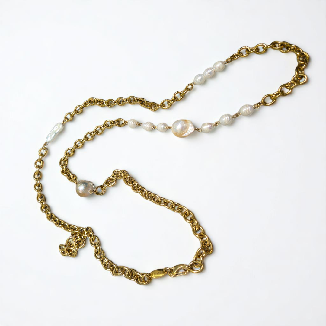 LONG MULTIPEARL NECKLACE GOLD