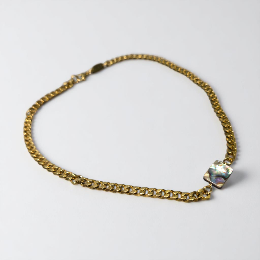 ABALONE SHELL NECKLACE GOLD