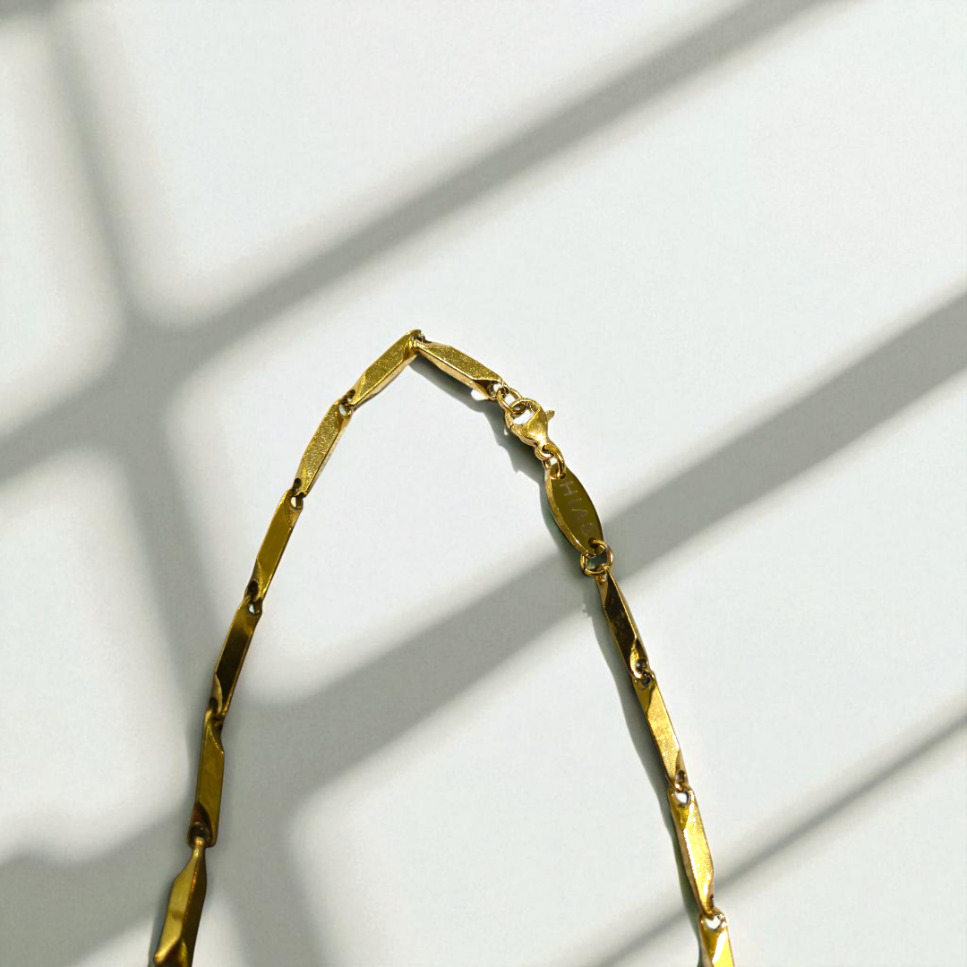 LINKED CHAIN NECKLACE GOLD