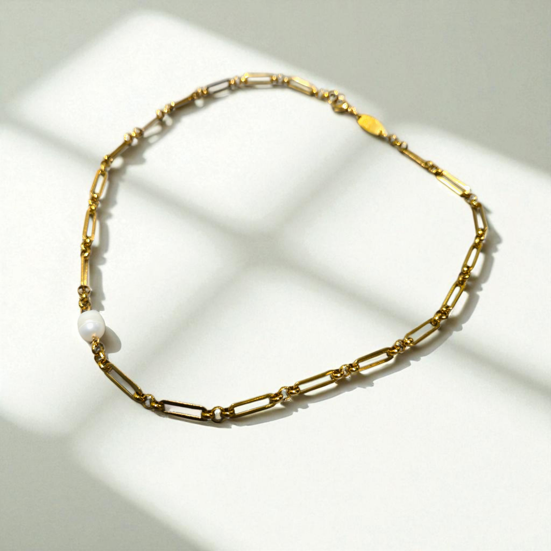 DAINTY PEARL PAPERCLIP NECKLACE GOLD