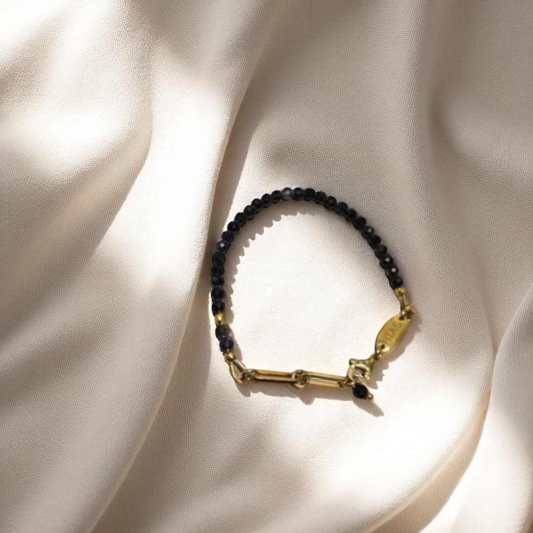 DAINTY GOLD OBSIDIAN BEADED BRACELET GOLD