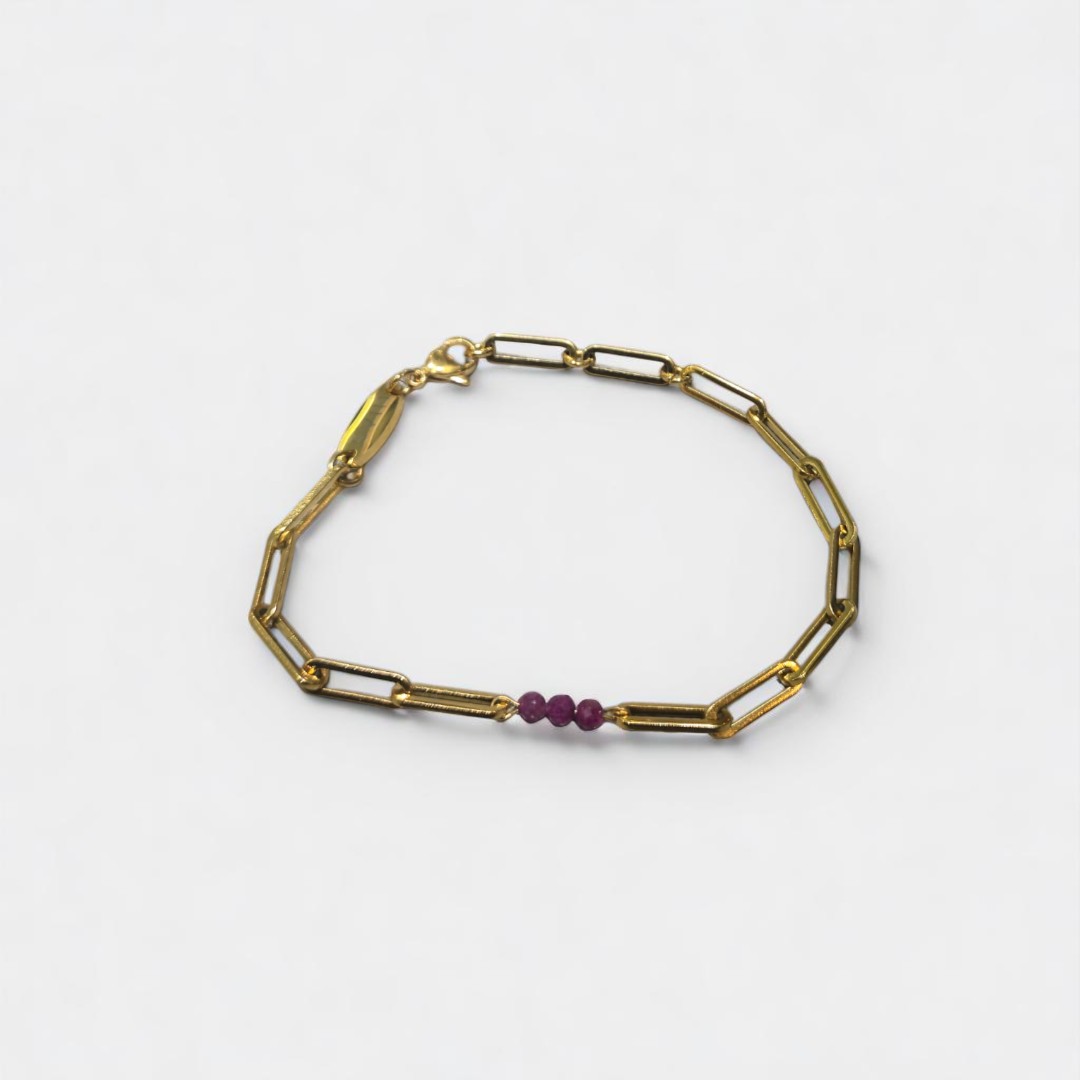 DAINTY RUBY PAPERCLIP BRACELET GOLD