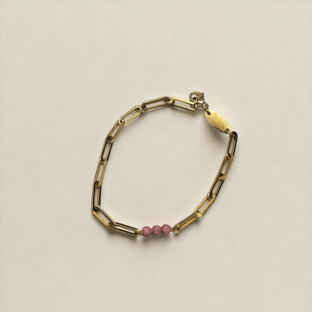 DAINTY RHODONITE PAPERCLIP BRACELET GOLD