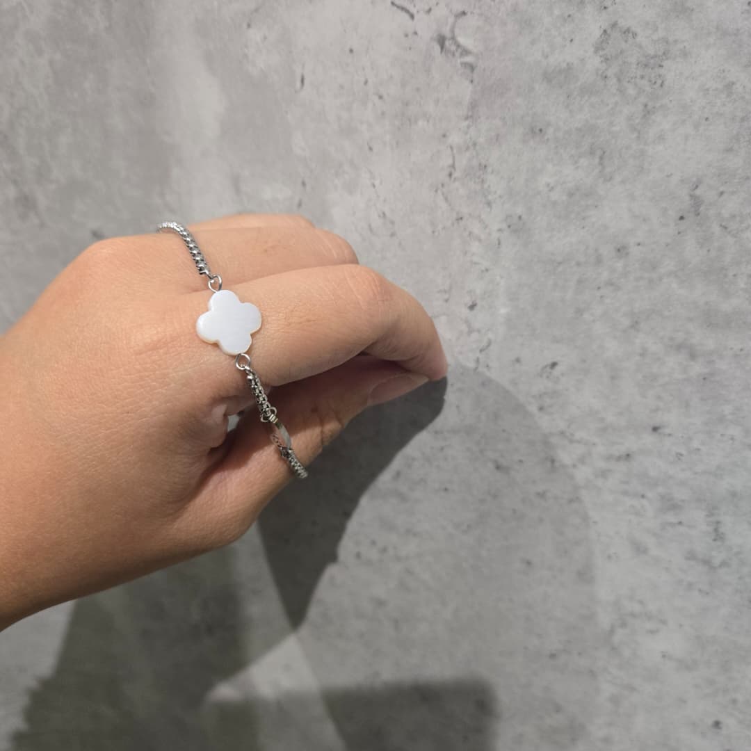 CLOVER SHELL PEARL BRACELET SILVER