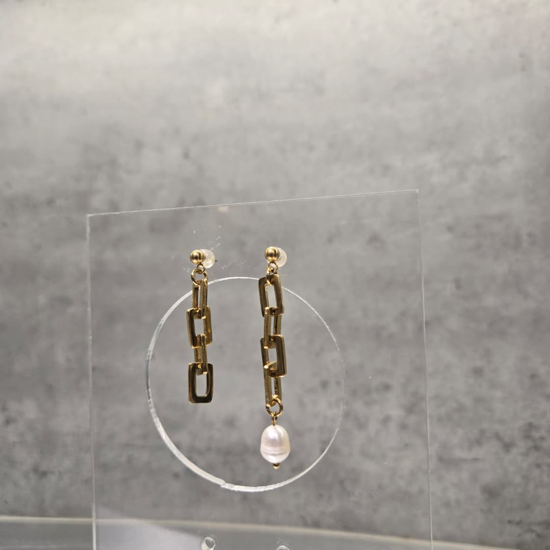 RECTANGLE DANGLE STUD GOLD