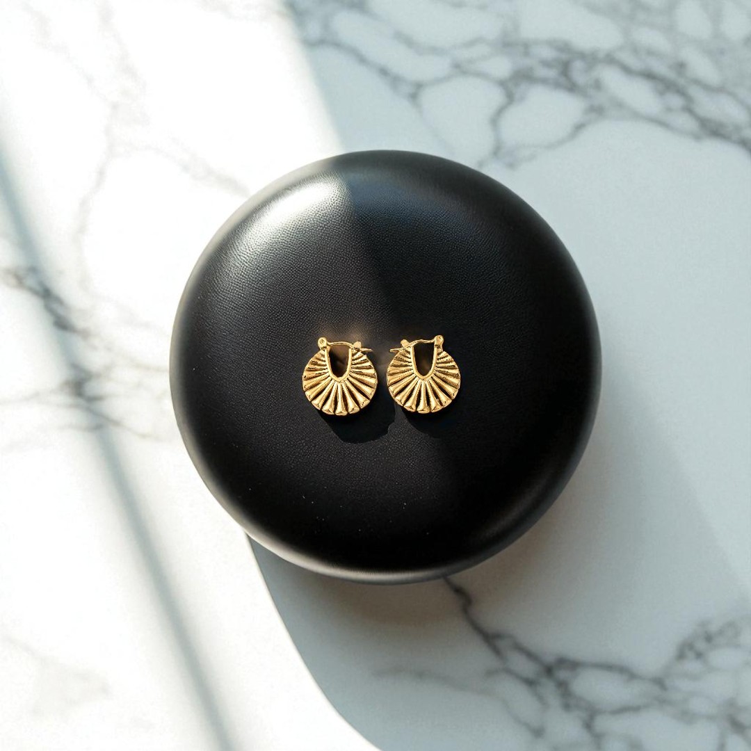 FAN HOOP EARRING GOLD