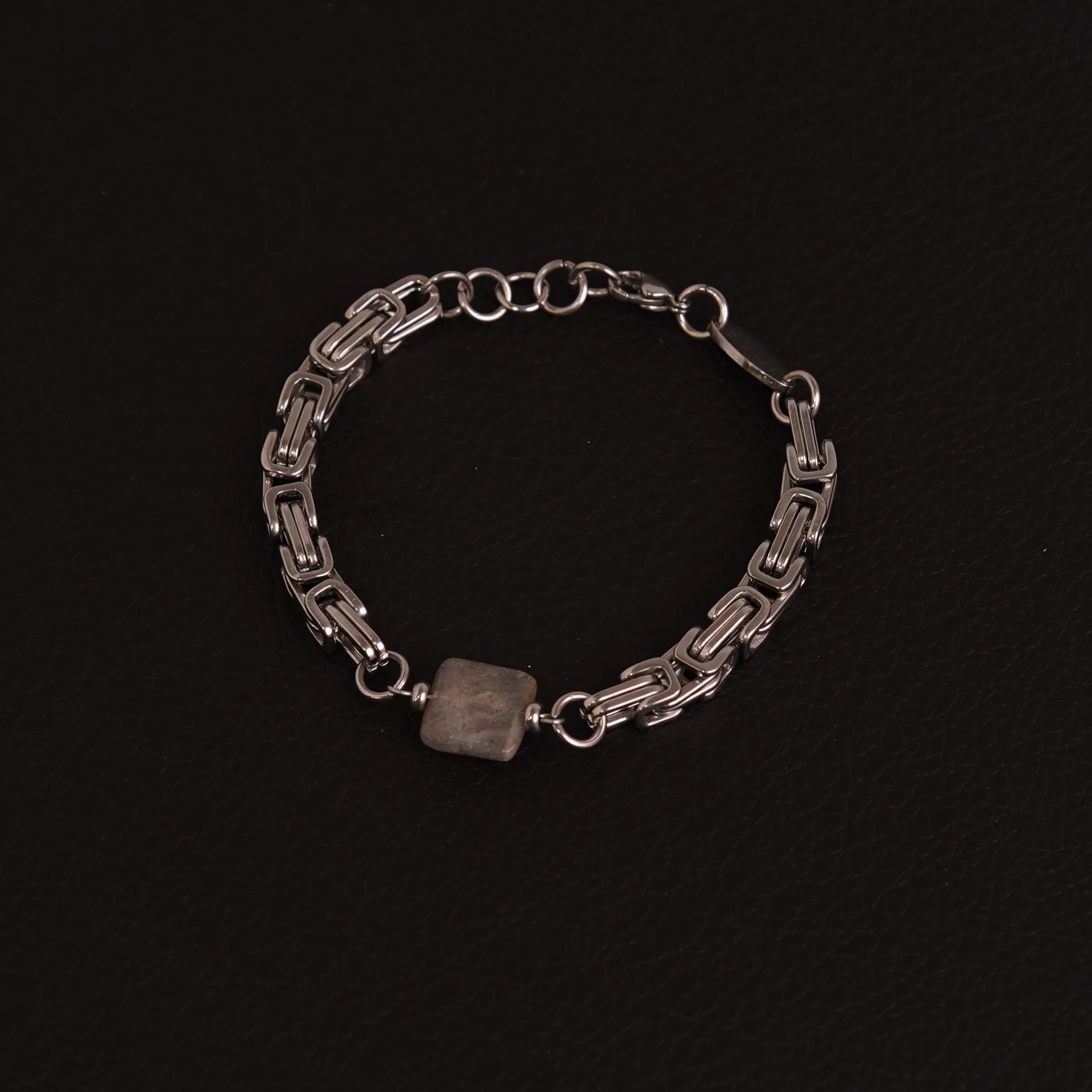 LABRADORITE BOLD TEXTURED BRACELET SILVER