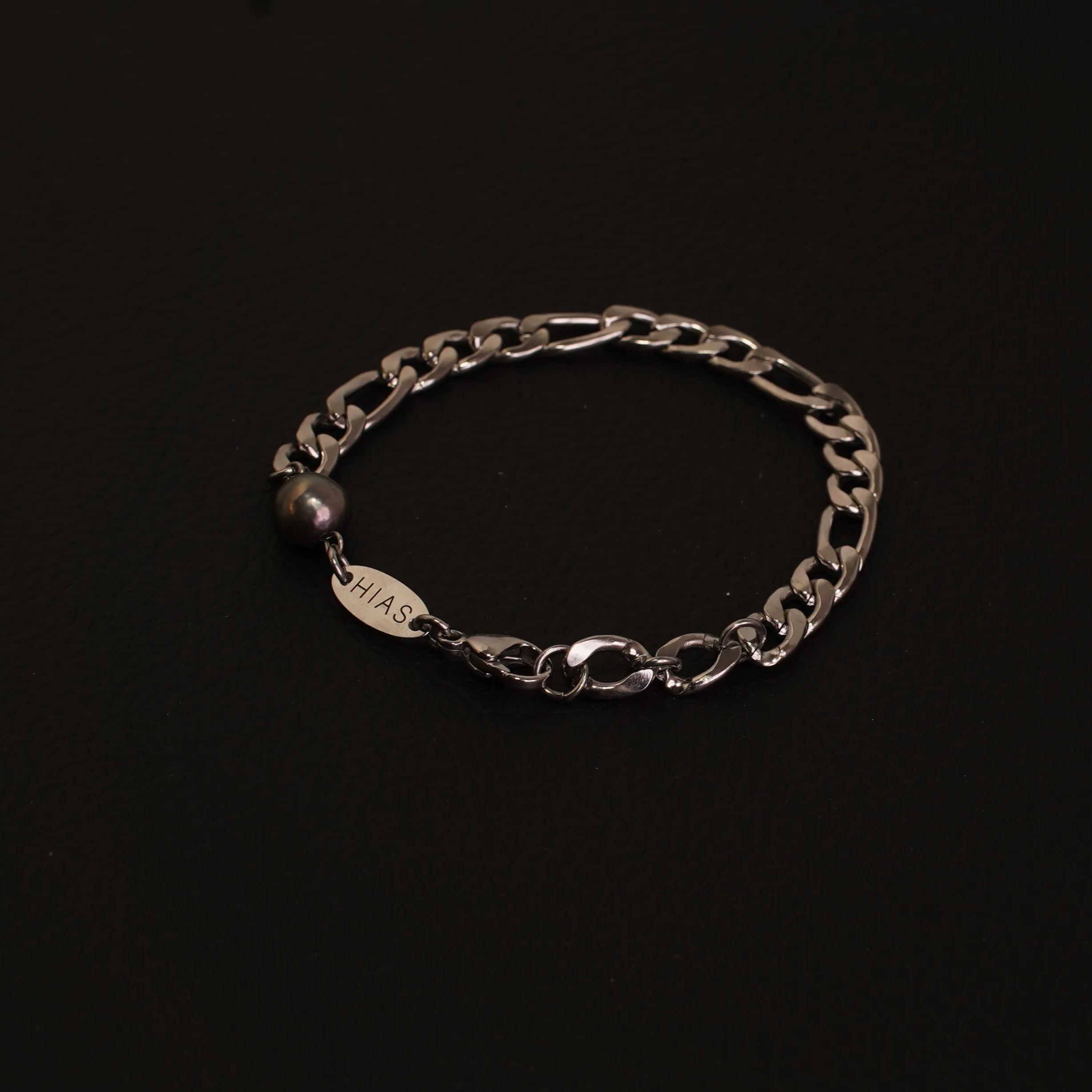 BLACK PEARL FIGARO BRACELET SILVER