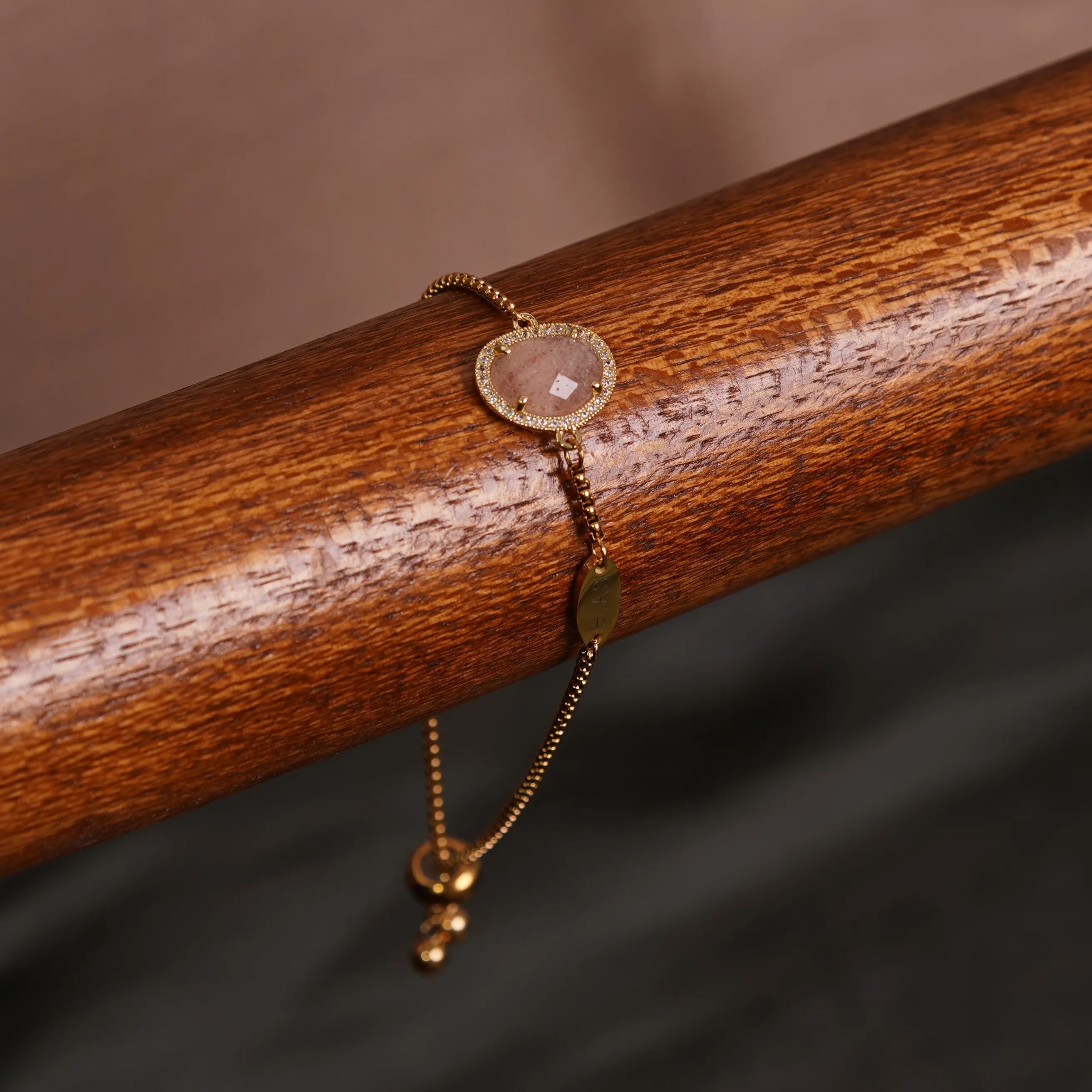 [Copy]TERINDAH OVAL C CLEAR QUARTZ BRACELET GOLD