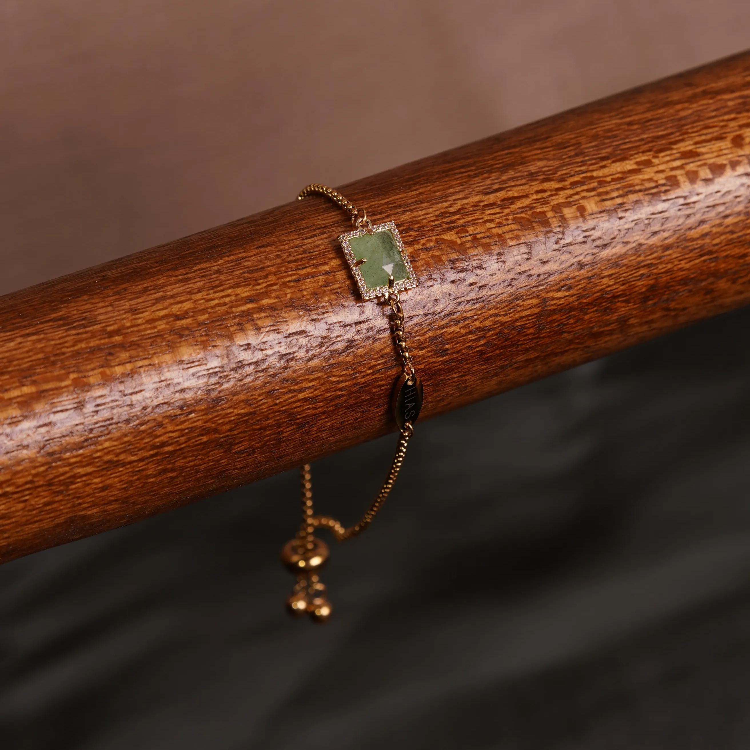 [Copy]TERINDAH RECTANGLE MOONSTONE BRACELET GOLD