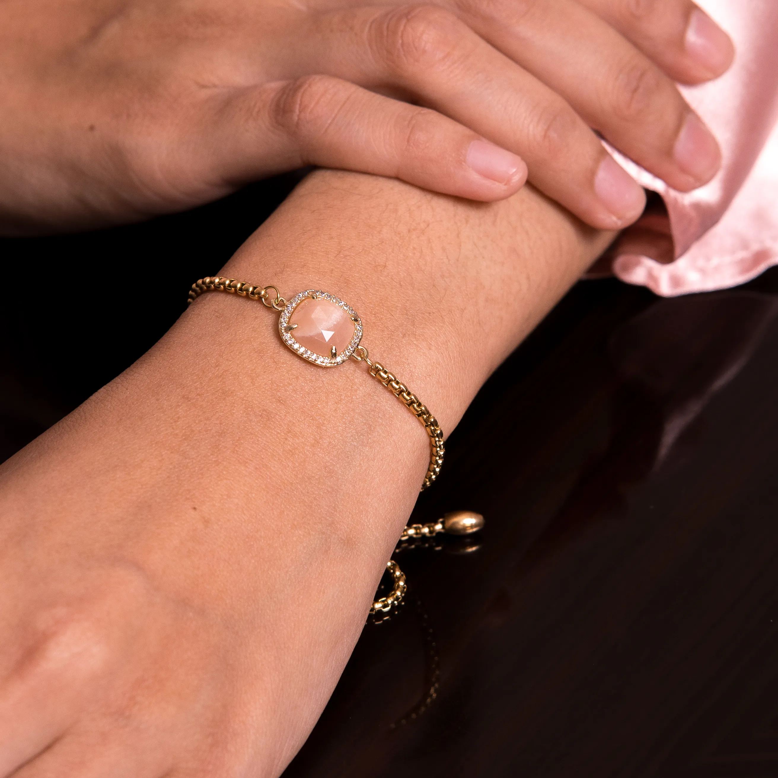 TERINDAH SQUARE SUNSTONE BRACELET GOLD
