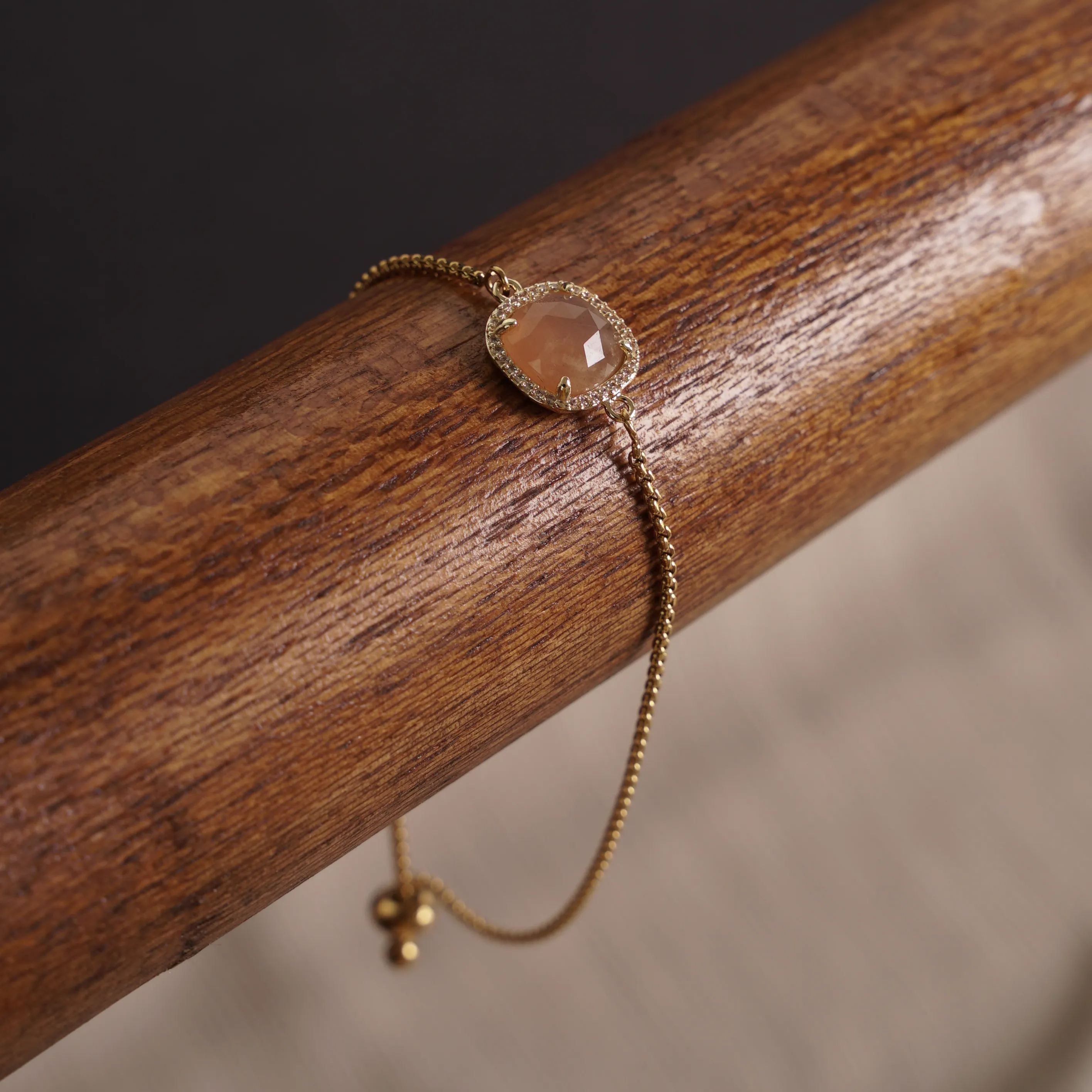 TERINDAH SQUARE SUNSTONE BRACELET GOLD