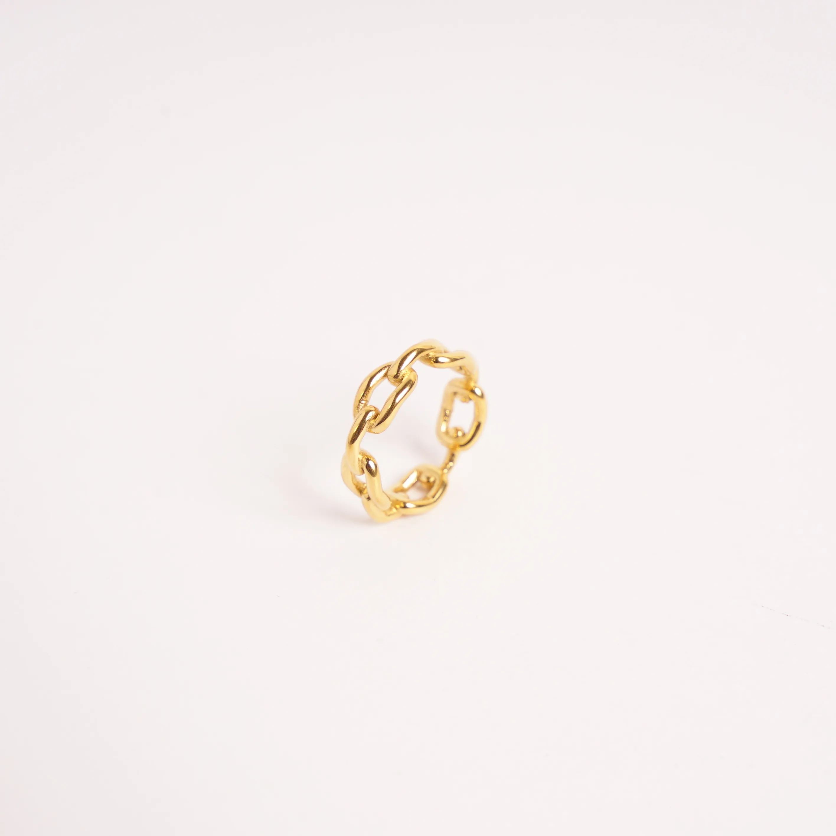 LINKED RING GOLD