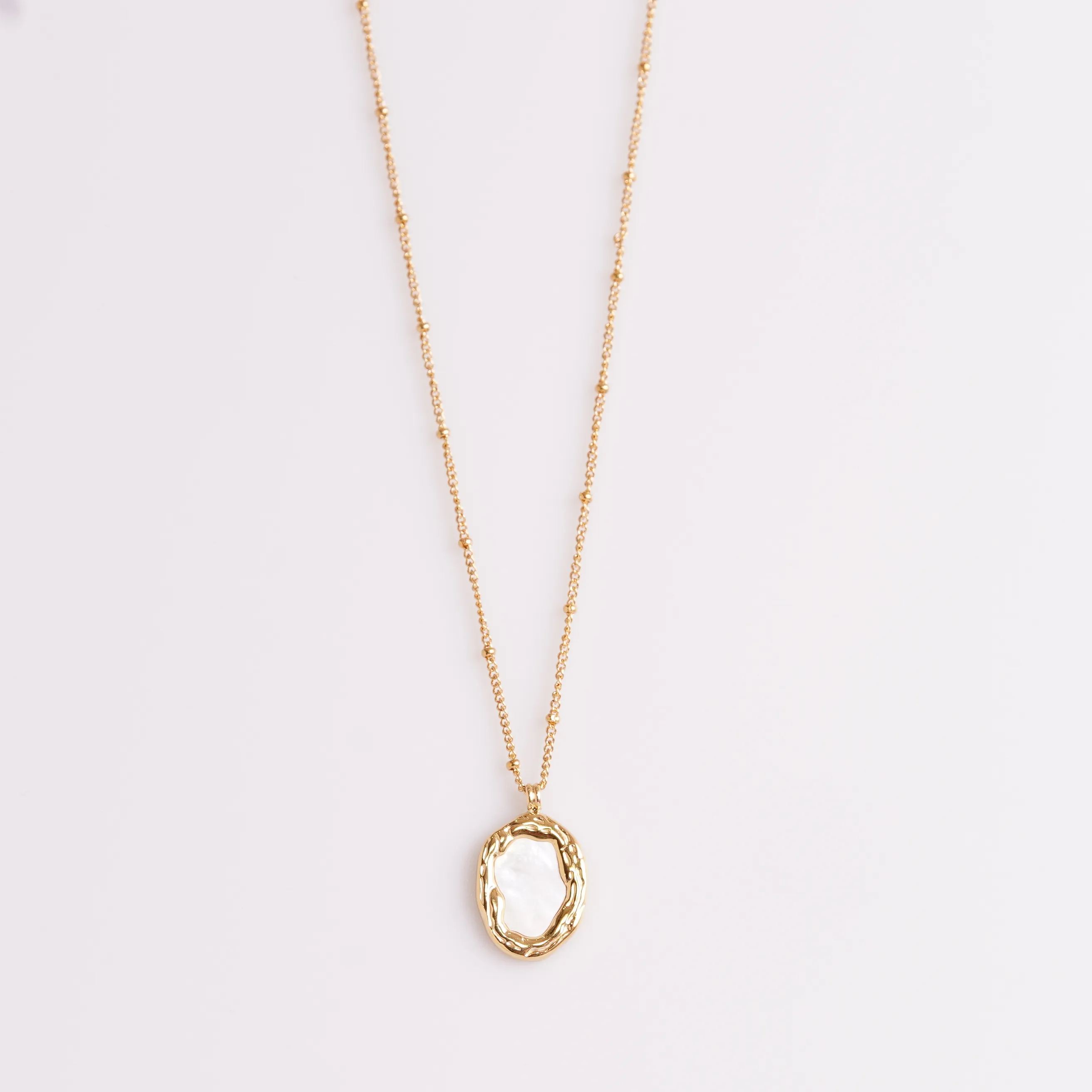 DAINTY CHAIN MOTHER OF PEARL IRREGULAR NECKLACE GOLD