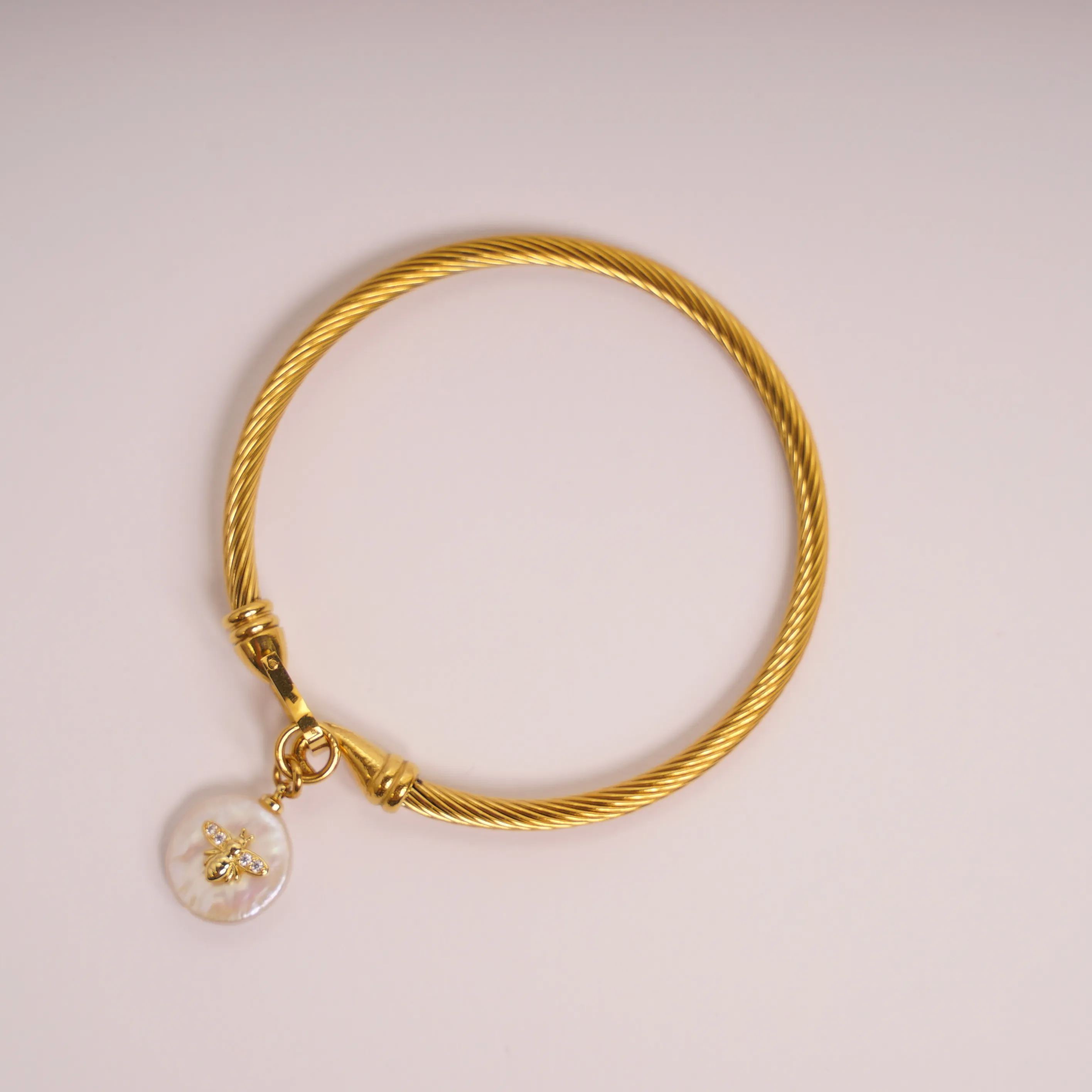 BEE PEARL BANGLE GOLD