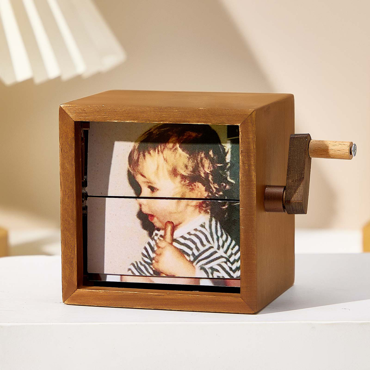 Hand-crank Animation Machine Custom Photo Flipbook Frame Hand-cranked Flipbook Box Supports Custom Video Upload