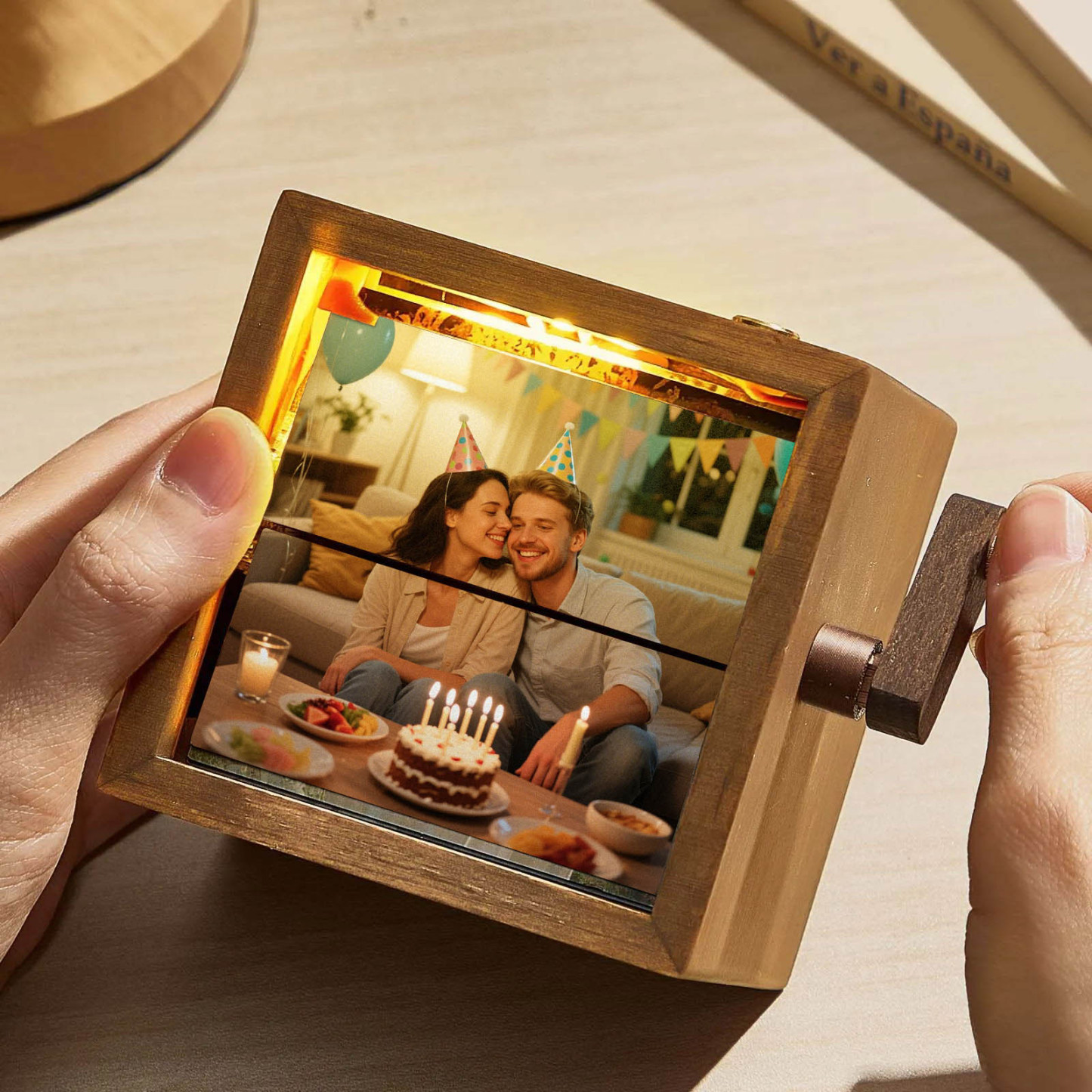 Hand-crank Animation Machine Custom Hand-cranked Flipbook Box Photo Flipbook Frame Birthday Gift