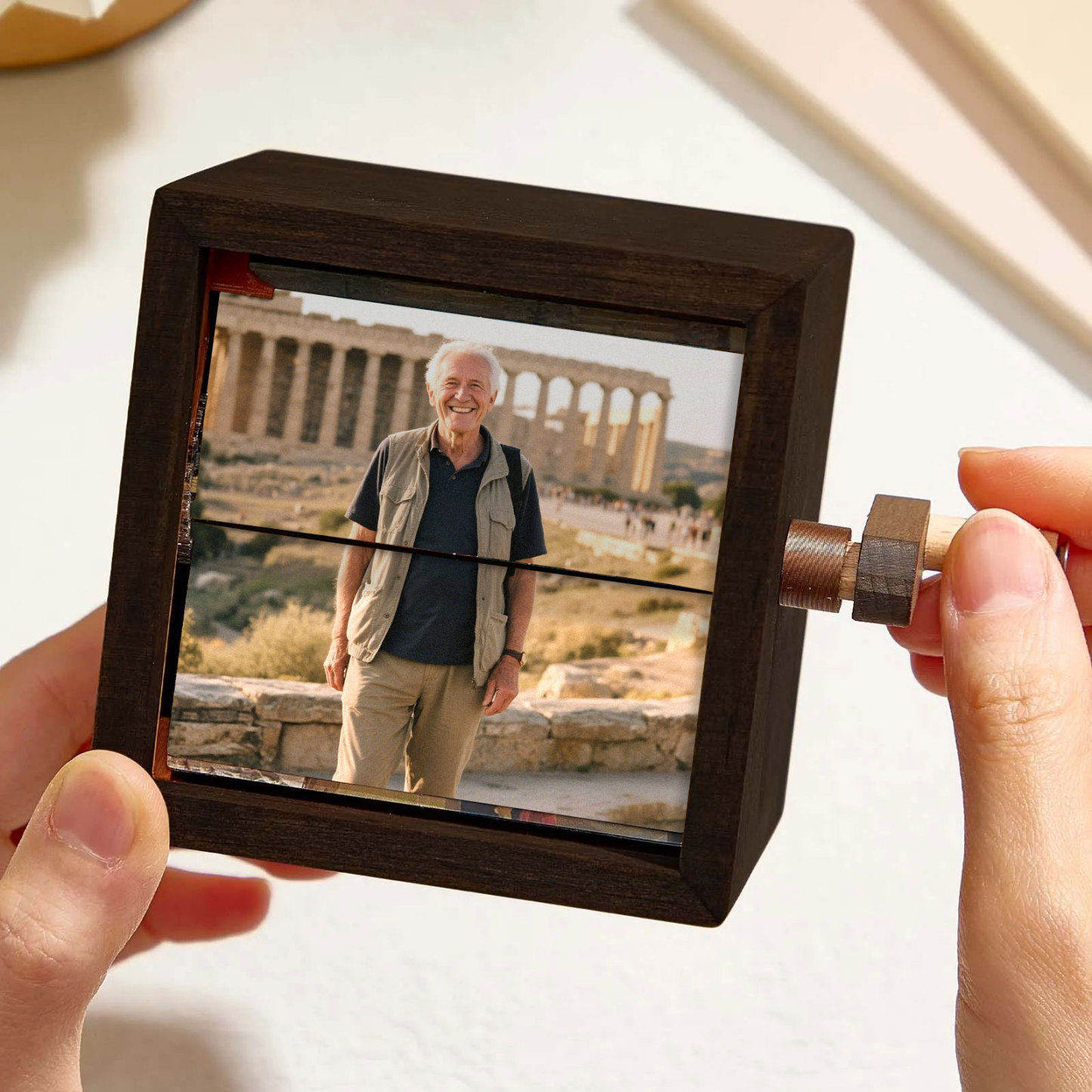 Custom Hand-crank Animation Machine Photo Flipbook Box Interesting Gifts Retirement Gift