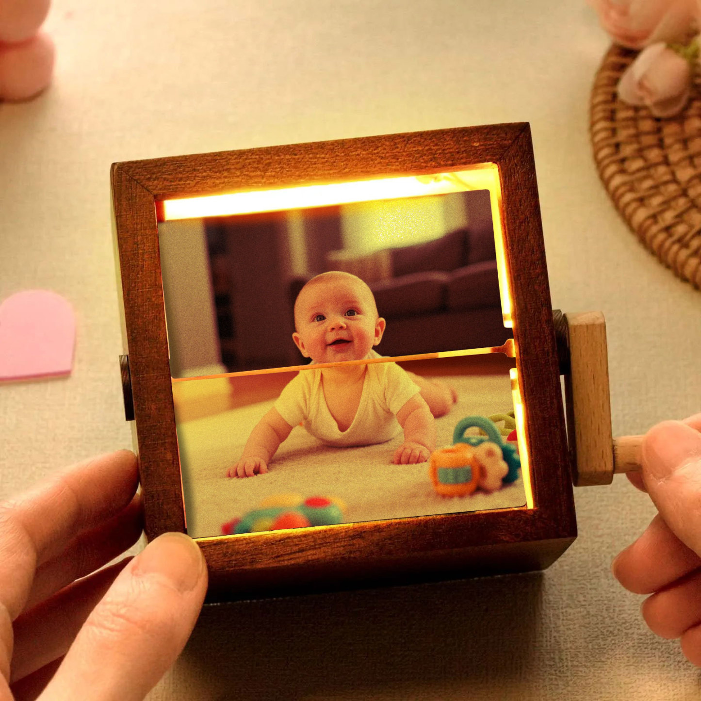 Custom Photo Flipbook Frame Animation Machine Mechanical Hand-cranked Photo Album with Light Unique Valentine's Day Gifts